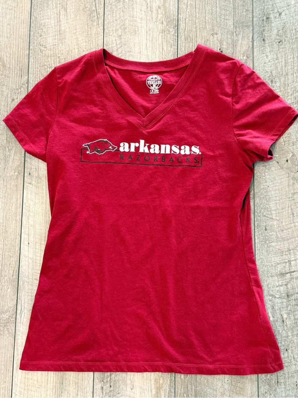 Arkansas Razorbacks Women's Red V-Neck Graphic Tee Medium